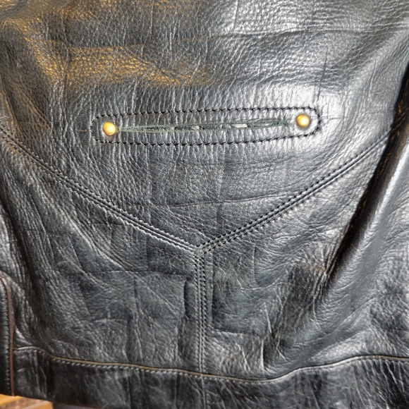 B MAKOWSKY BLACK PEBBLED LEATHER SATCHEL WITH GOLD CHUNKY HARDWARE - Picture 7 of 10